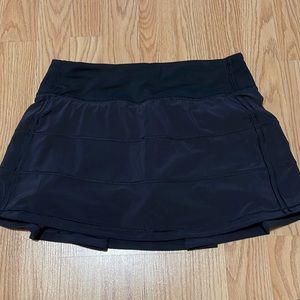 Lululemon black skort barely worn.